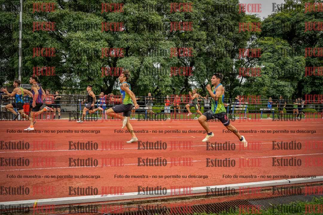Fotos de los 100 m llanos de varones