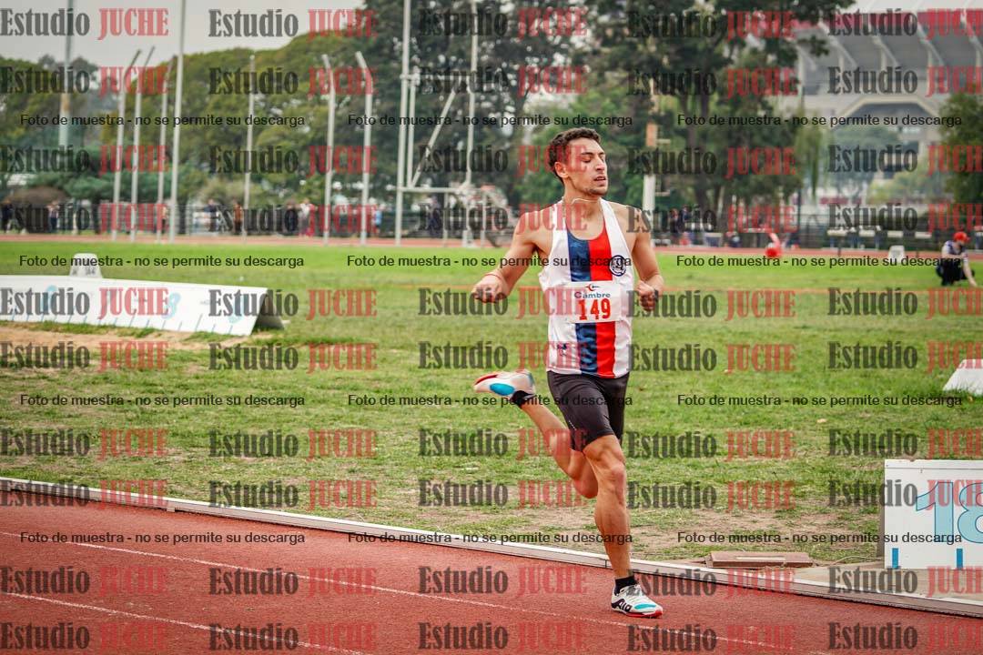Fotos de los 800 m llanos de varones
