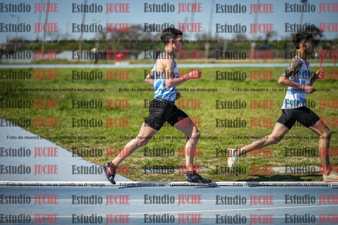 Fotos de los 5000 m llanos de mujeres y varones
