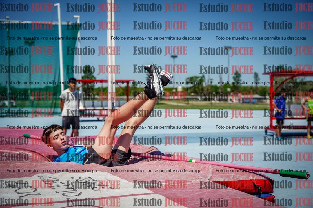 Fotos del salto en alto de varones - U14
