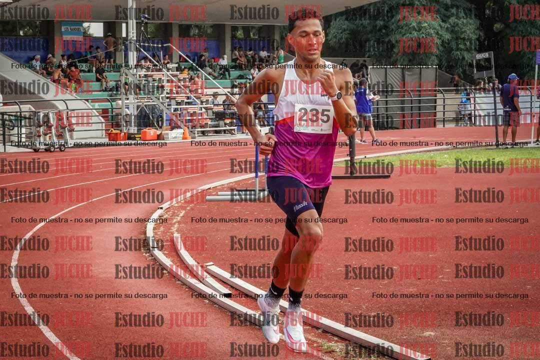 Fotos de los 3000 m llanos de varones