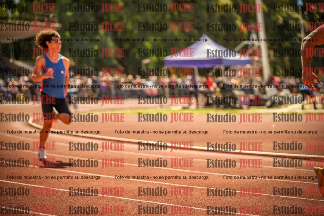 Fotos de los 400 m llanos de varones