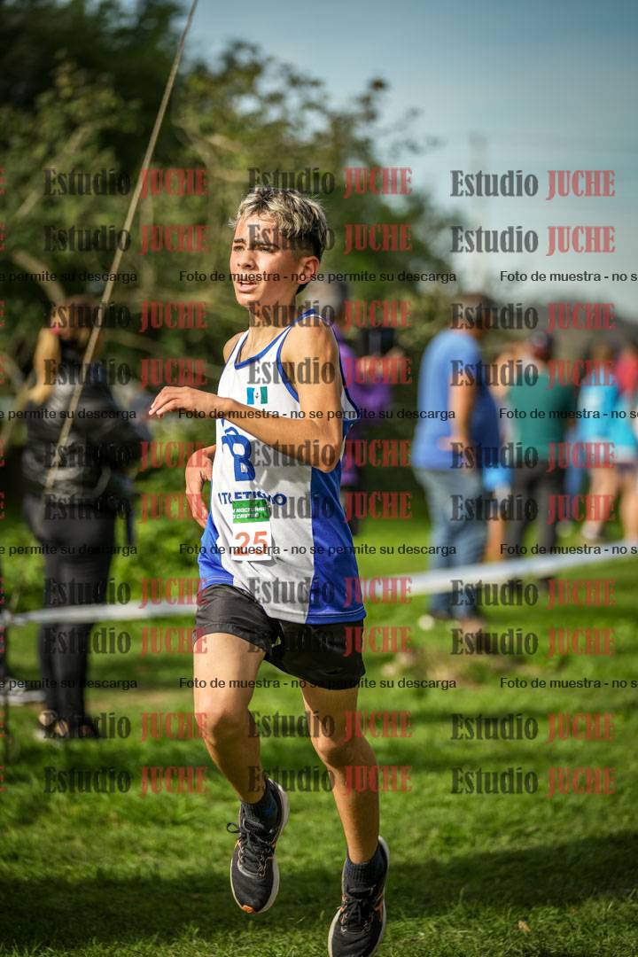 Fotos de la llegada del cross de 2000 m