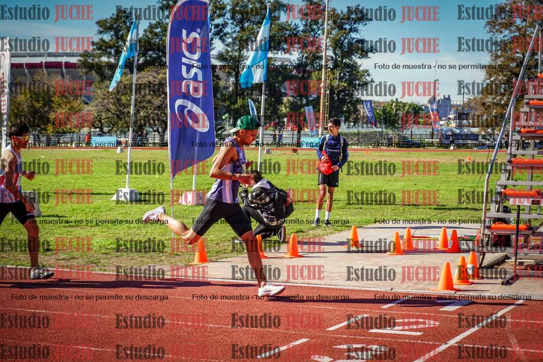 Fotos de los 800 m llanos de varones