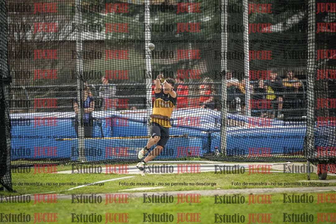Fotos del lanzamiento de martillo de varones