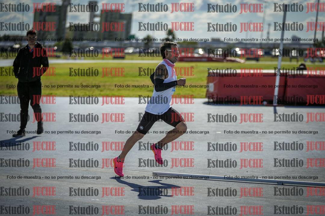 Fotos de los 800 m llanos de varones
