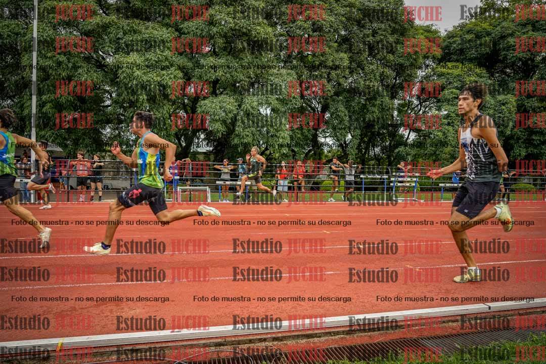 Fotos de los 100 m llanos de varones