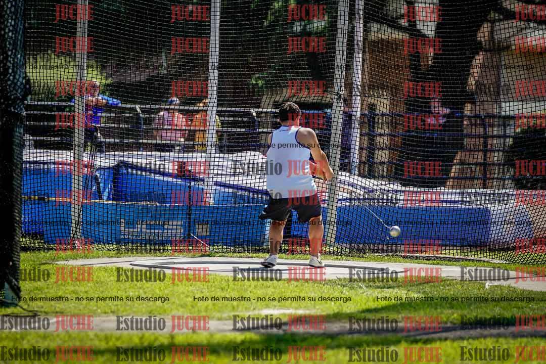 Fotos del lanzamiento de martillo de varones