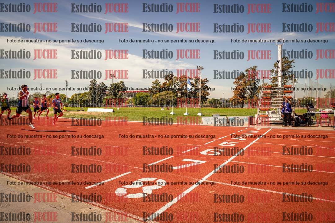 Fotos de los 100 m llanos de varones