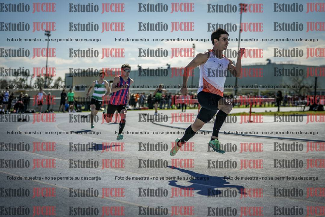 Fotos de los 400 m llanos de varones
