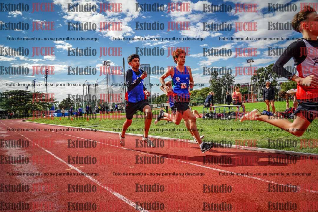 Fotos de los 600 m llanos de varones