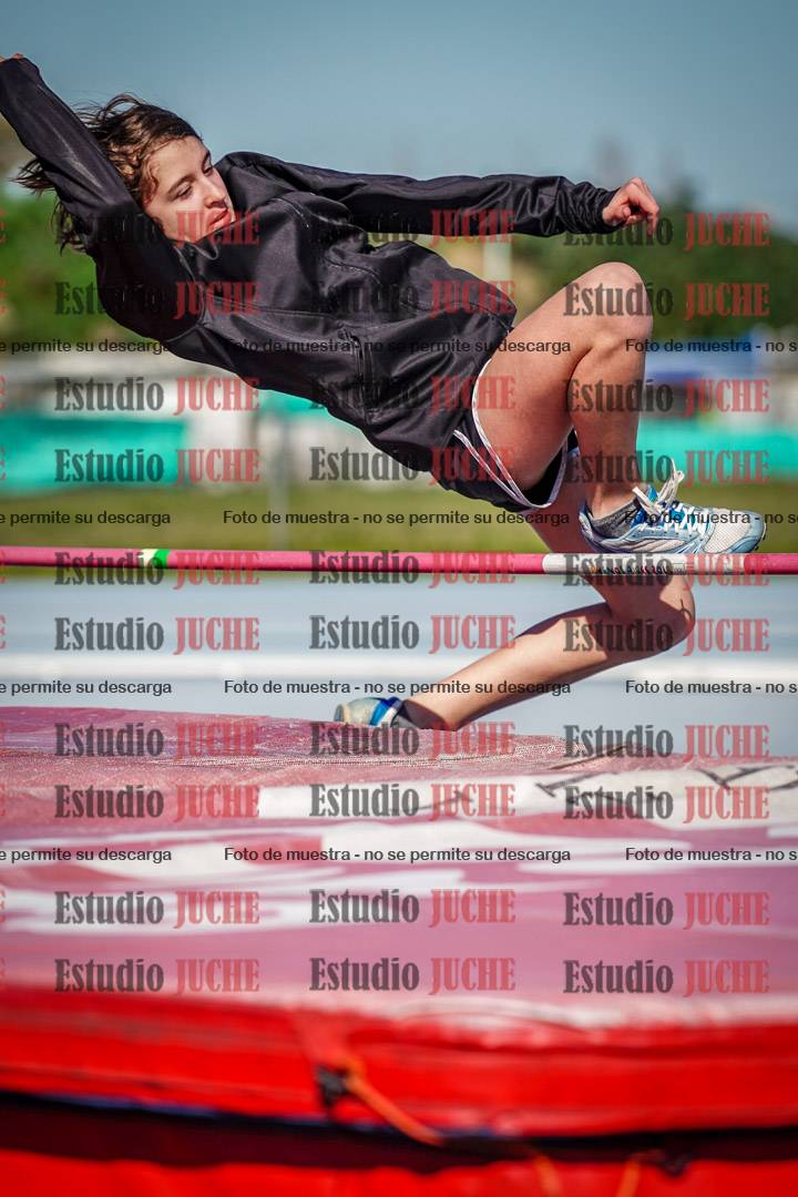Fotos del salto en alto de mujeres y varones - U15