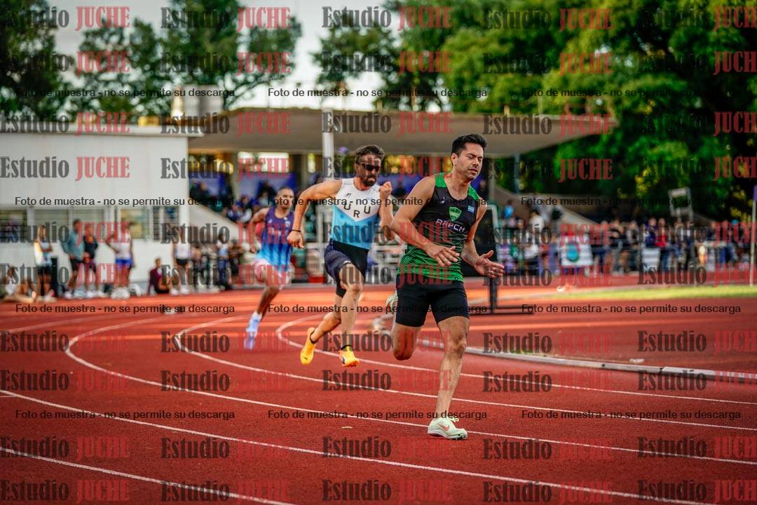 Fotos de los 400 m llanos de varones