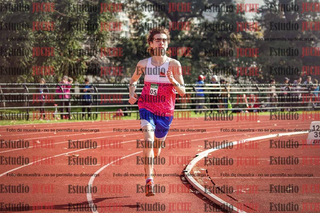 Fotos de los 800 m llanos de varones