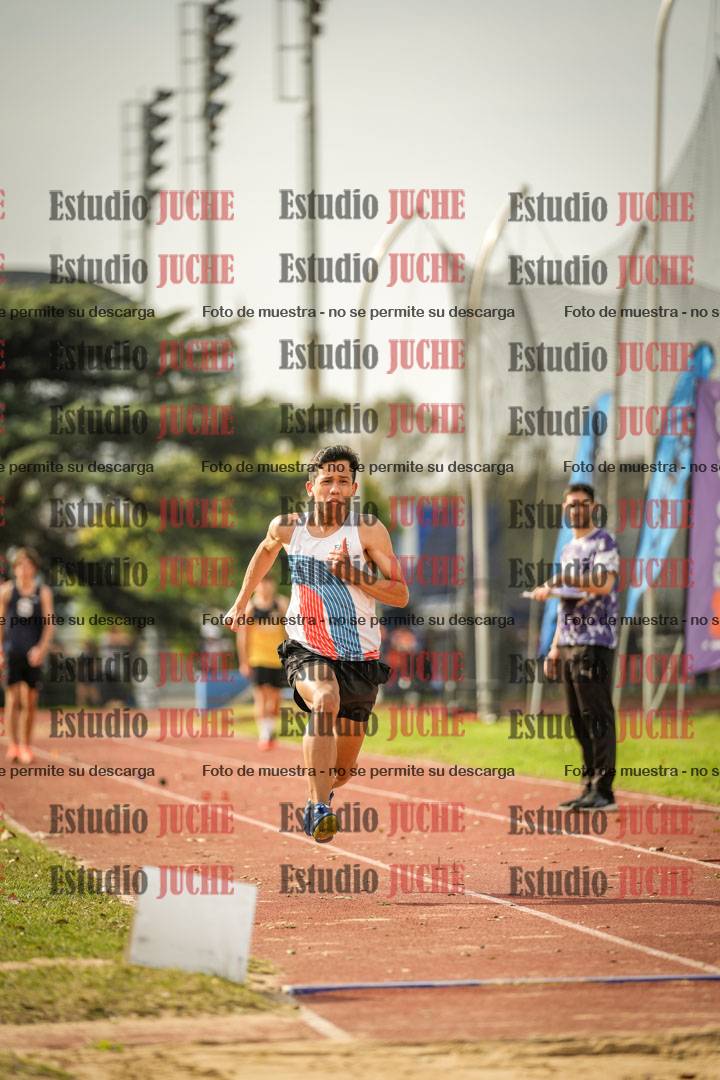 Fotos del salto en largo de varones - decatlón 2