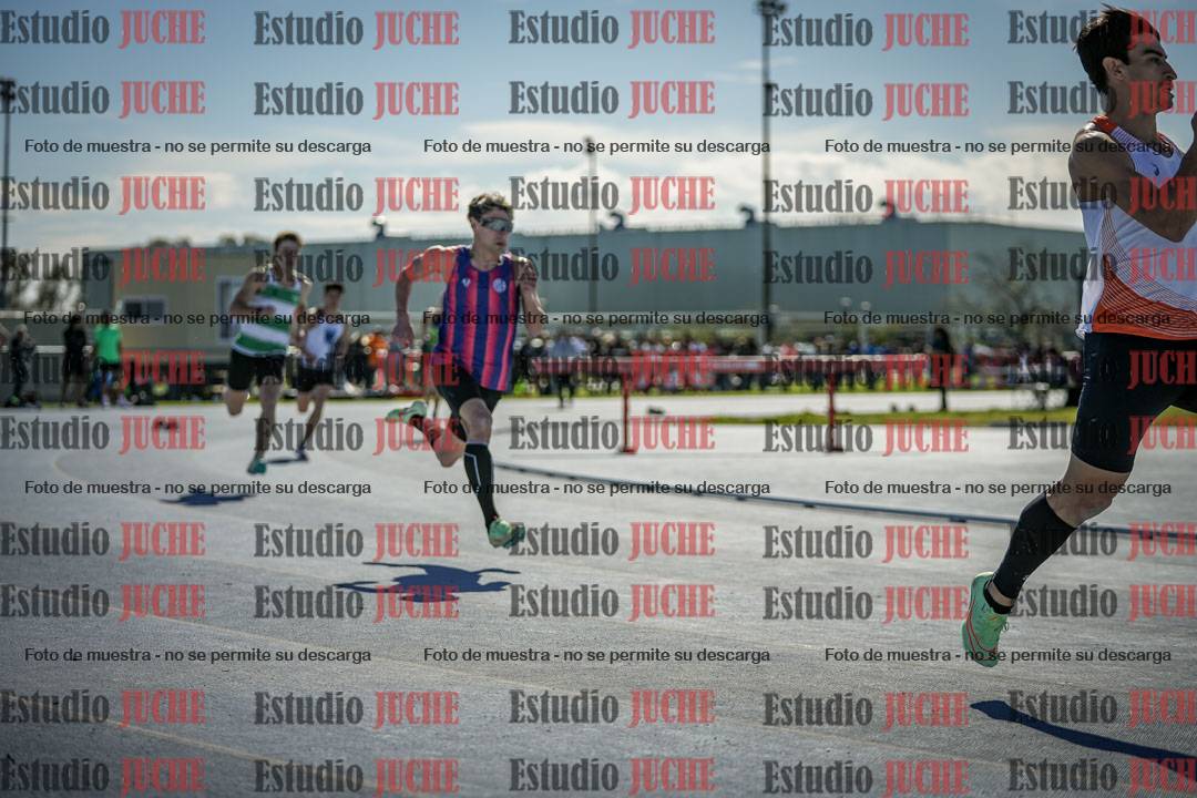 Fotos de los 400 m llanos de varones