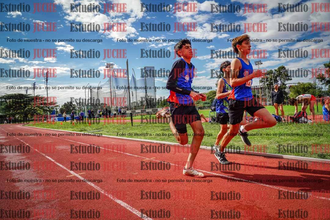 Fotos de los 600 m llanos de varones
