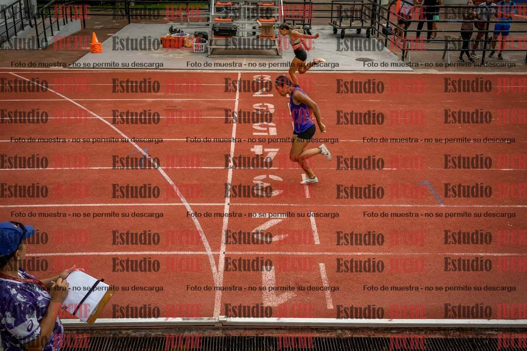 Fotos de los 400 m con vallas de mujeres
