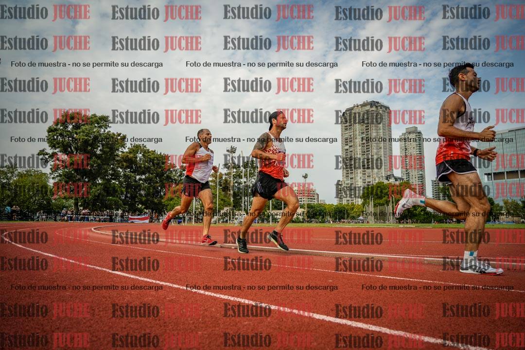 Fotos de los 3000 m llanos de varones