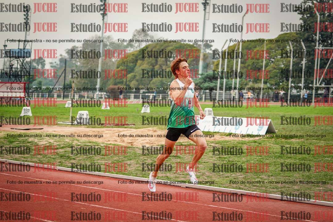 Fotos de los 800 m llanos de varones