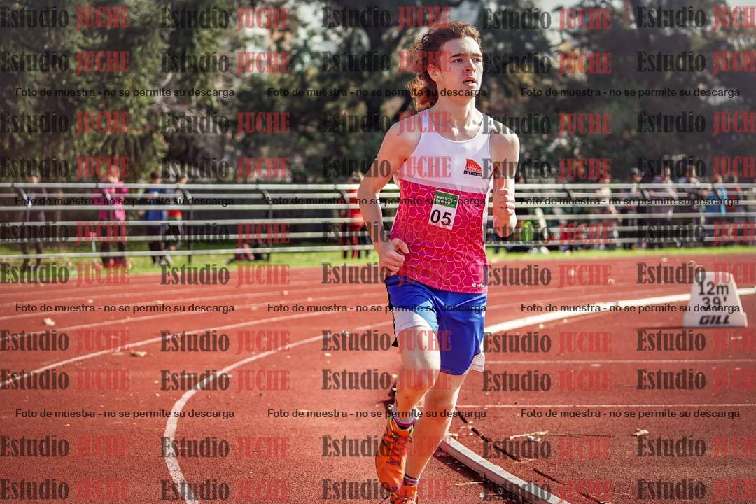 Fotos de los 800 m llanos de varones
