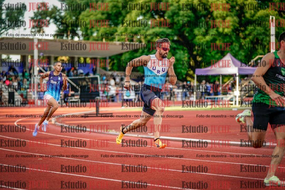 Fotos de los 400 m llanos de varones