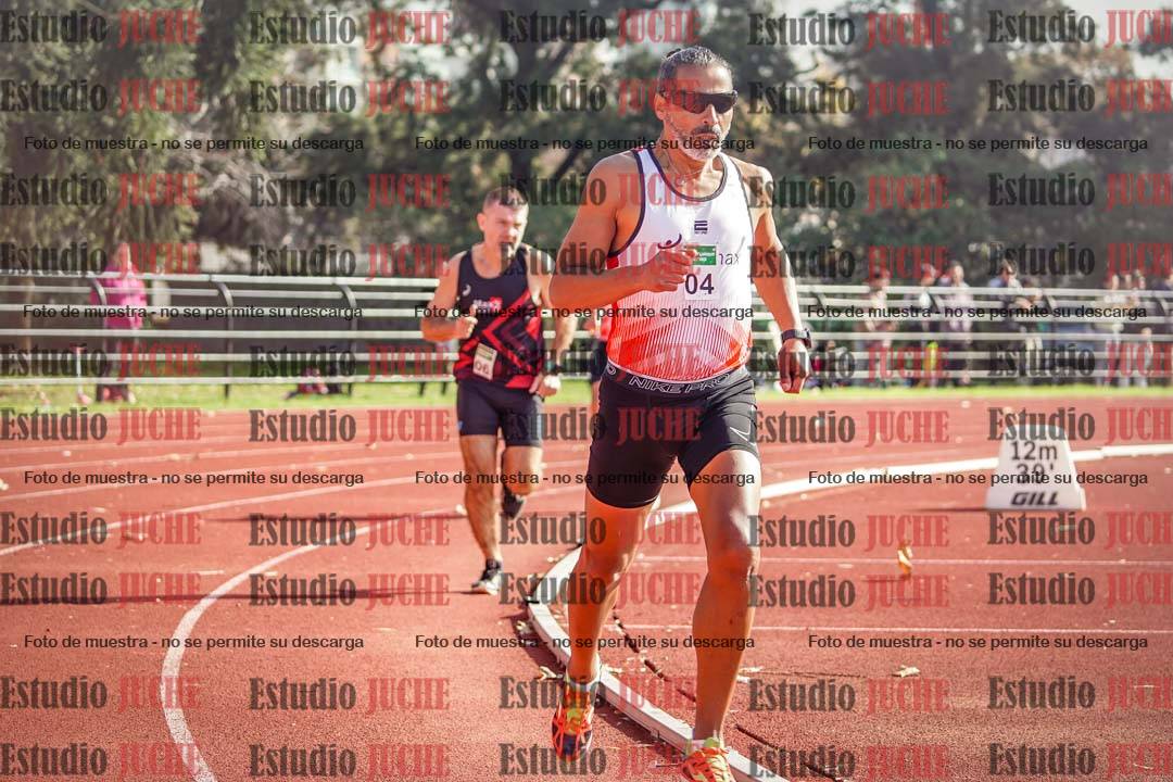 Fotos de los 800 m llanos de varones