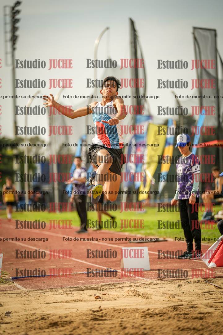 Fotos del salto en largo de varones - decatlón 2