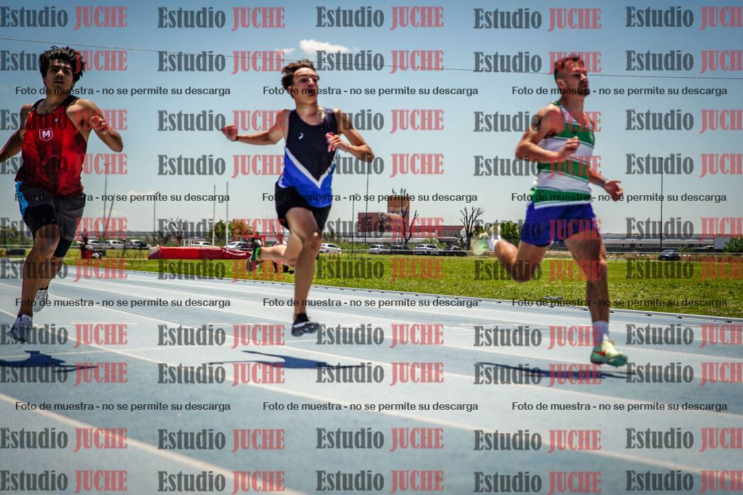Fotos de los 100 m llanos de varones