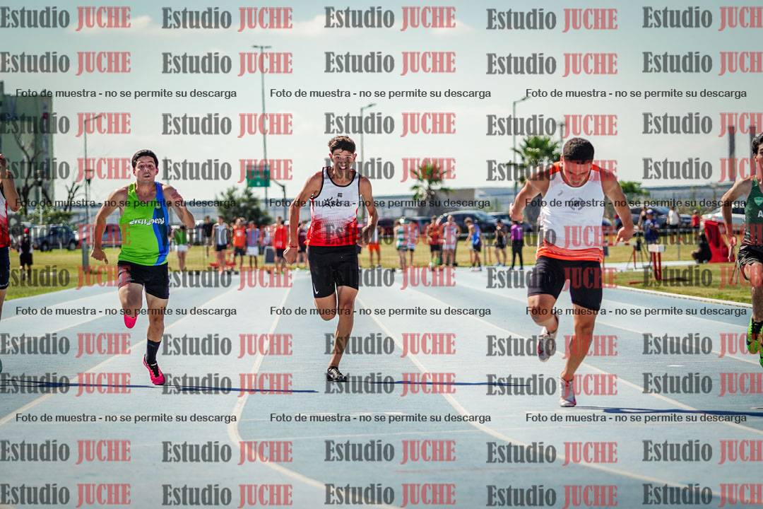 Fotos de los 100 m llanos de varones