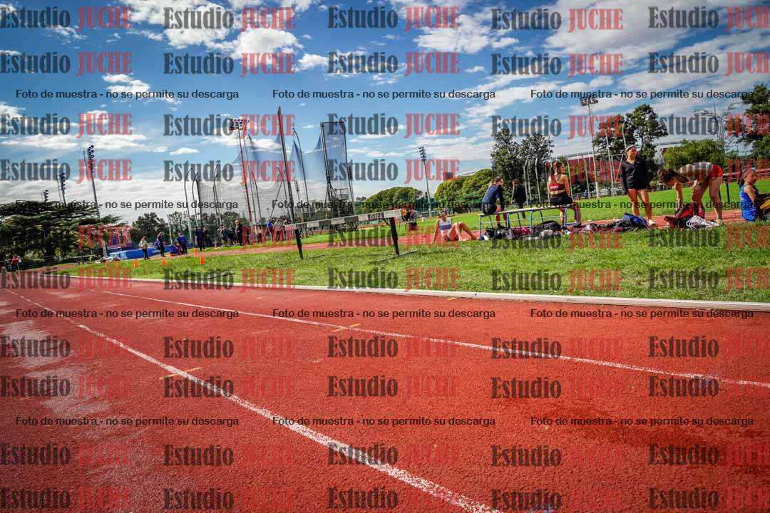Fotos de los 600 m llanos de varones