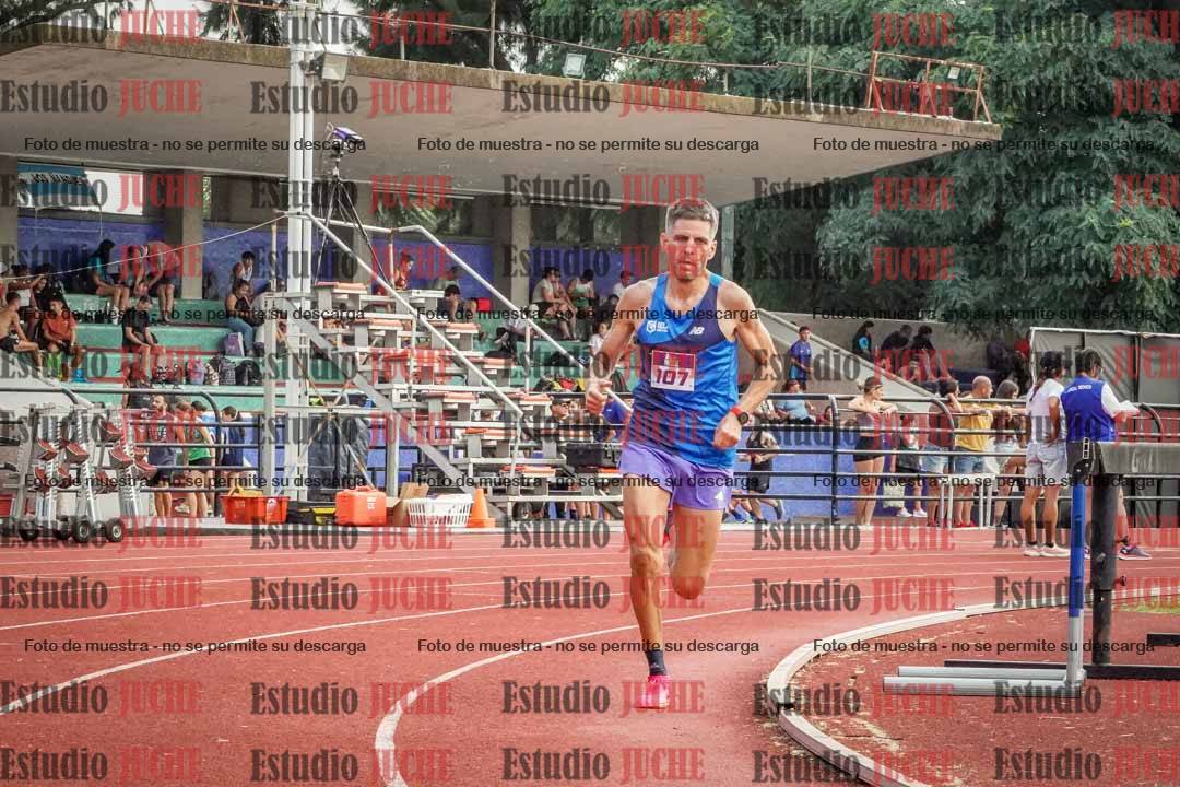 Fotos de los 3000 m llanos de varones