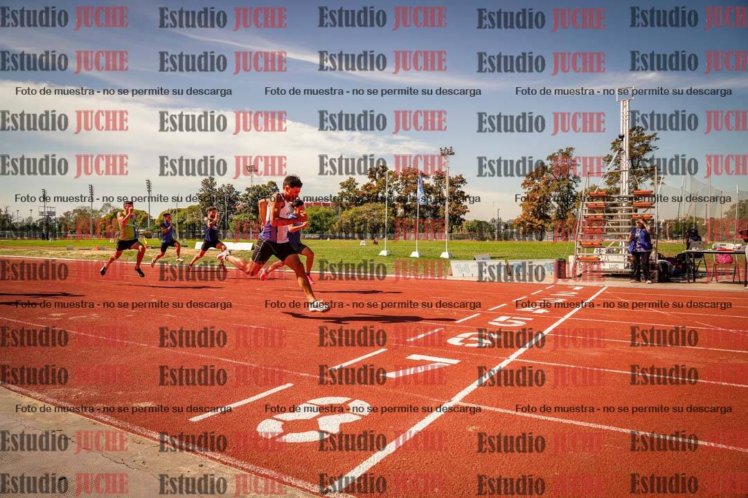 Fotos de los 100 m llanos de varones