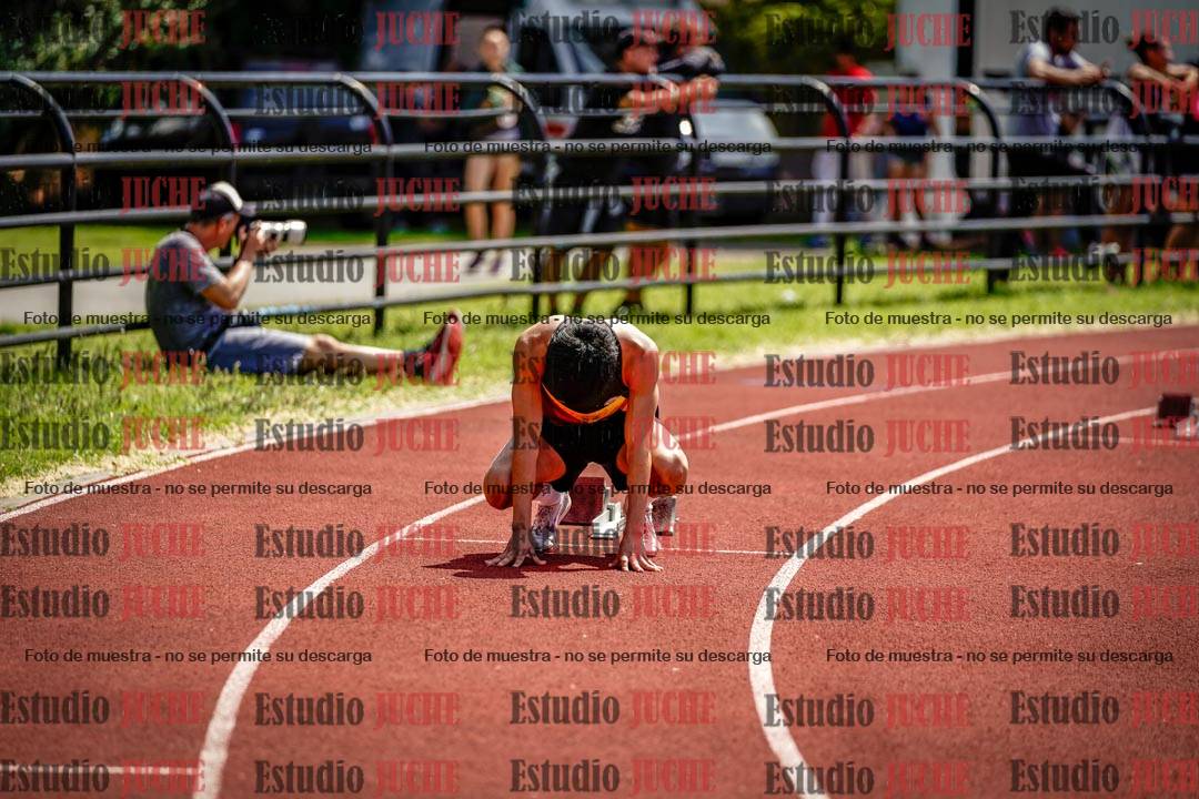 Fotos de los 400 m llanos de varones