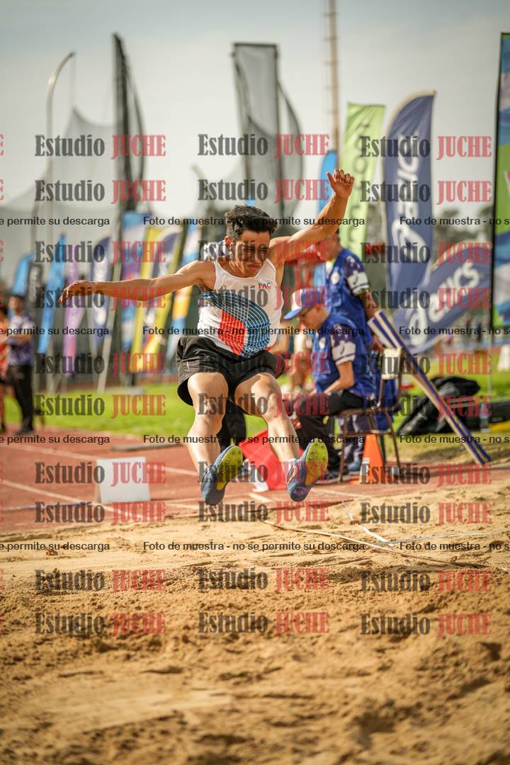 Fotos del salto en largo de varones - decatlón 2