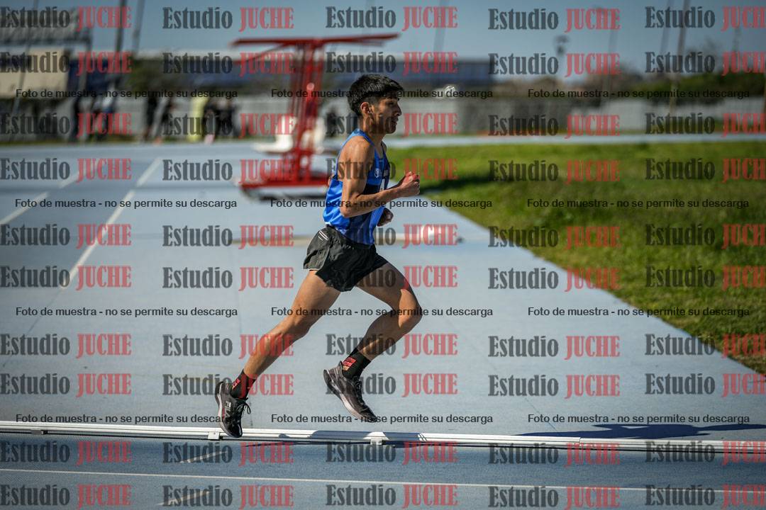 Fotos de los 5000 m llanos de mujeres y varones