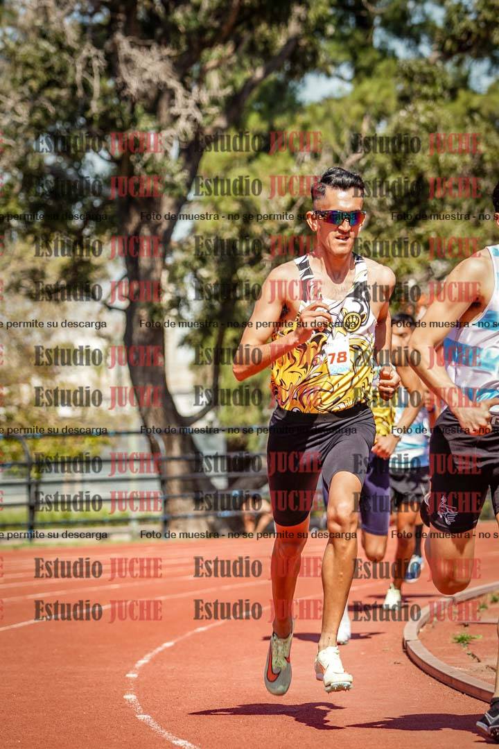 Fotos de los 1500 m llanos de varones