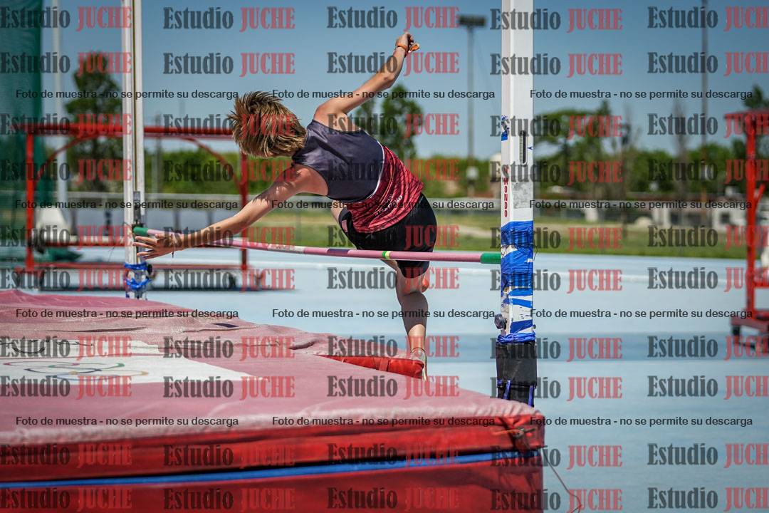 Fotos del salto en alto de varones - U14