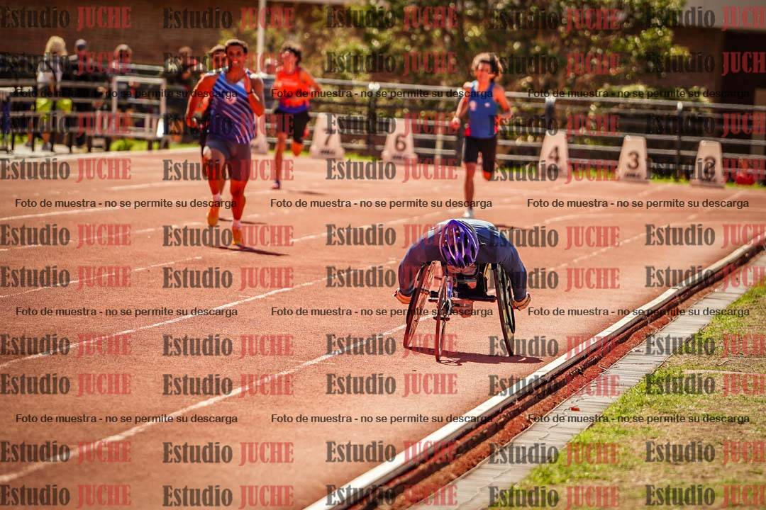 Fotos de los 400 m llanos de varones
