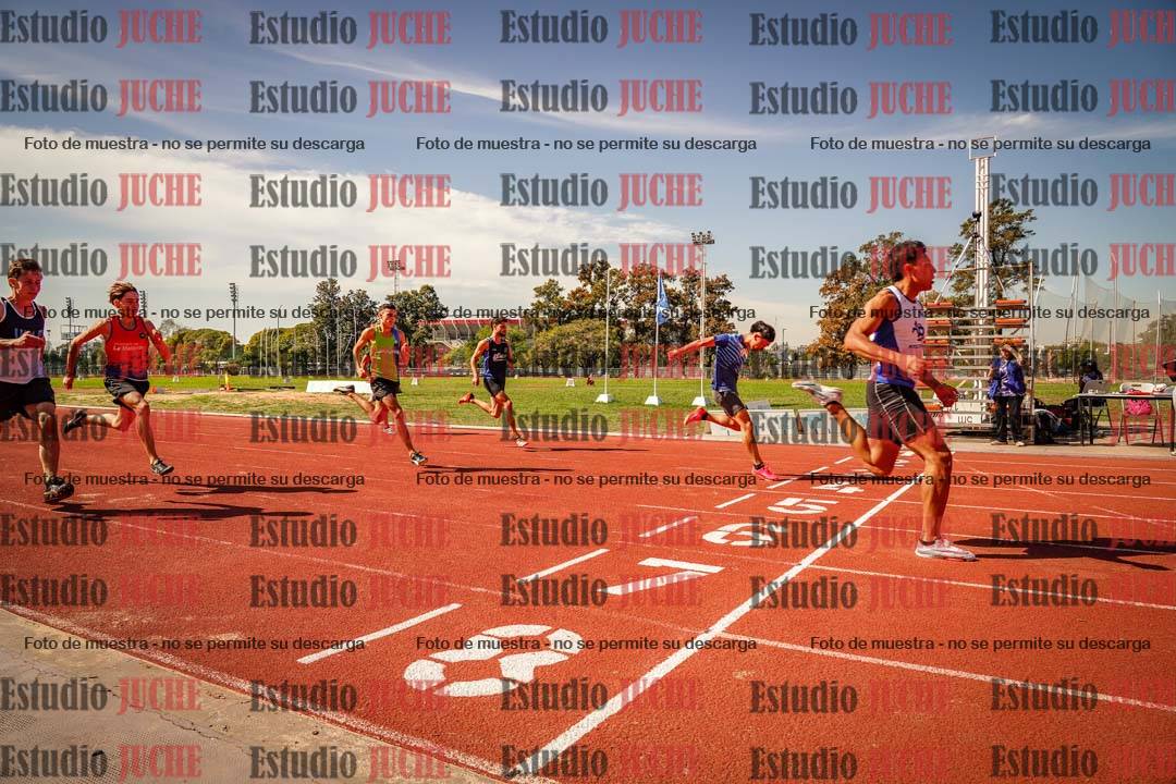 Fotos de los 100 m llanos de varones