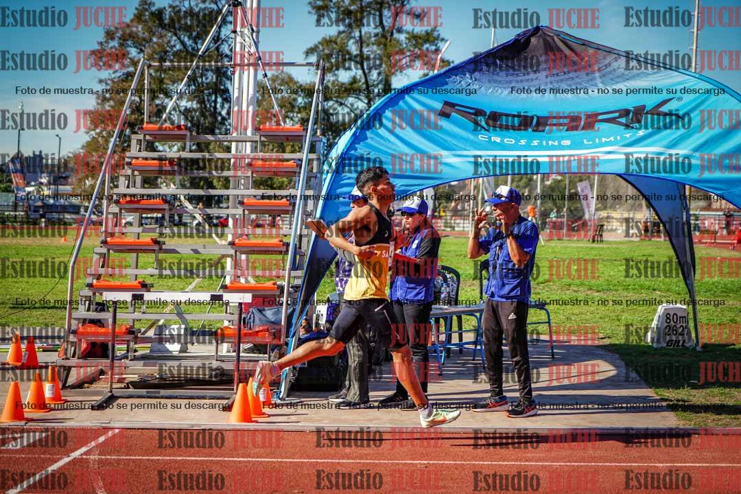 Fotos de los 800 m llanos de varones