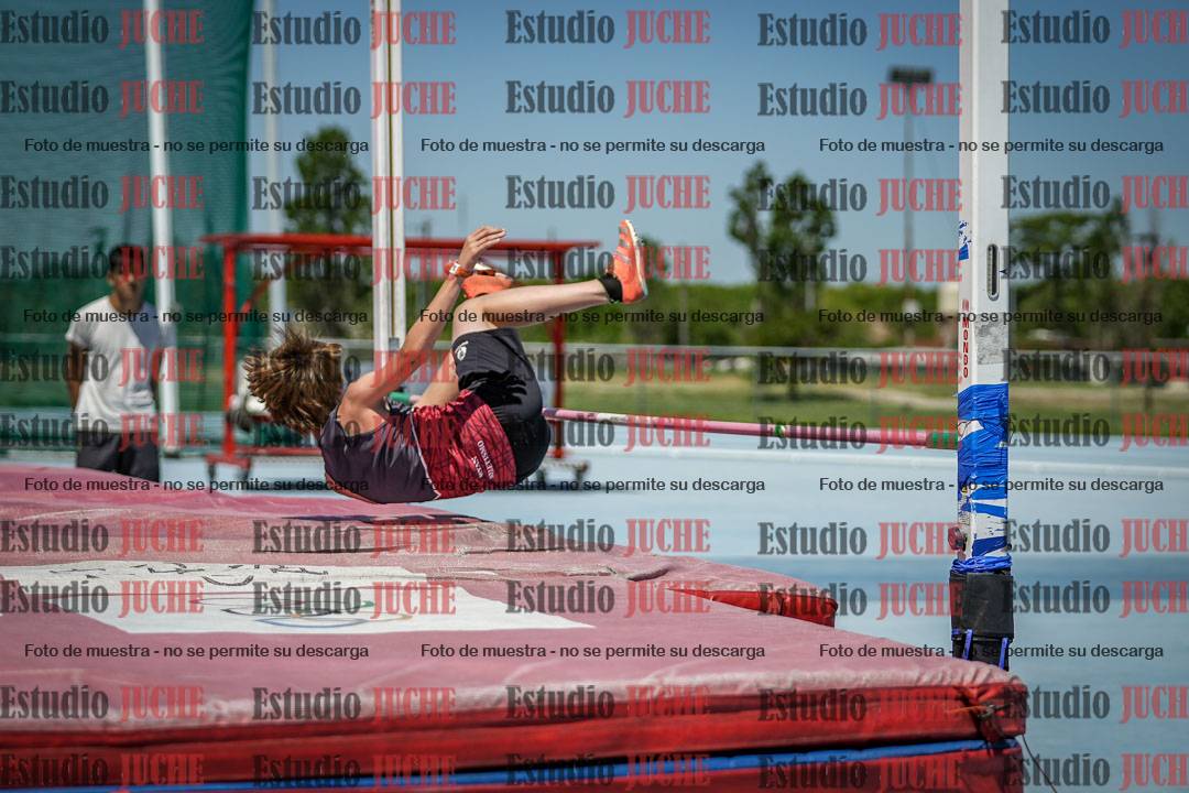 Fotos del salto en alto de varones - U14