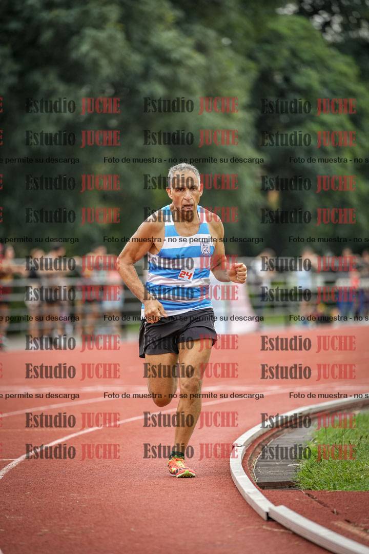 Fotos de los 800 m llanos de varones
