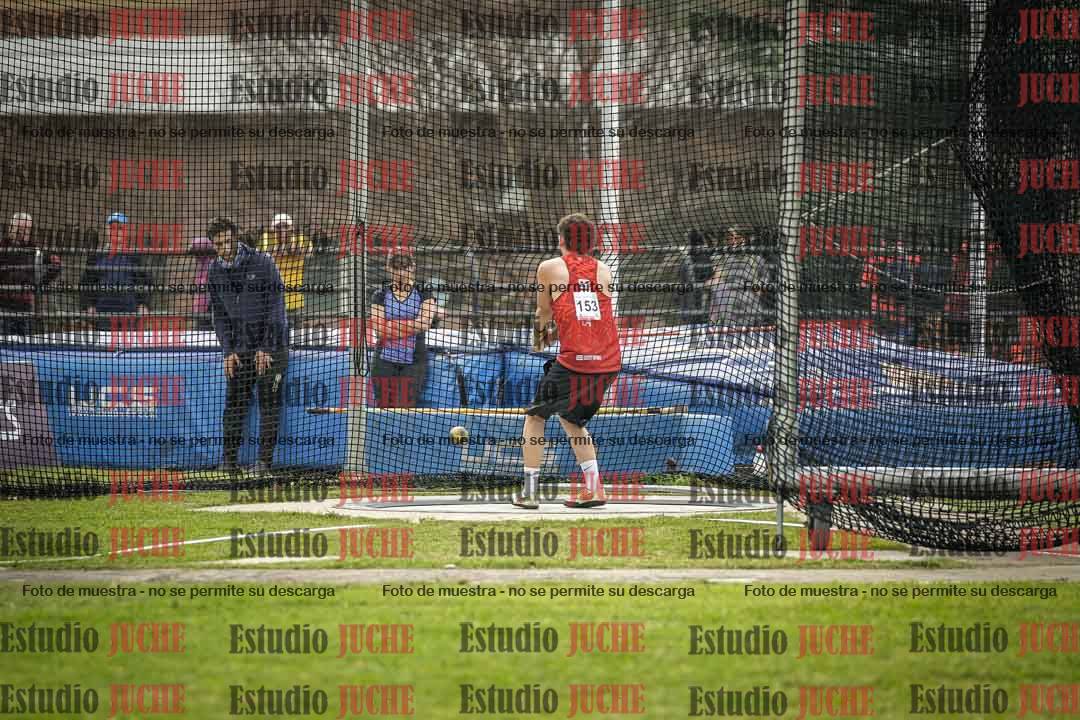 Fotos del lanzamiento de martillo de varones