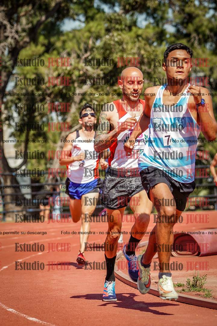 Fotos de los 1500 m llanos de varones