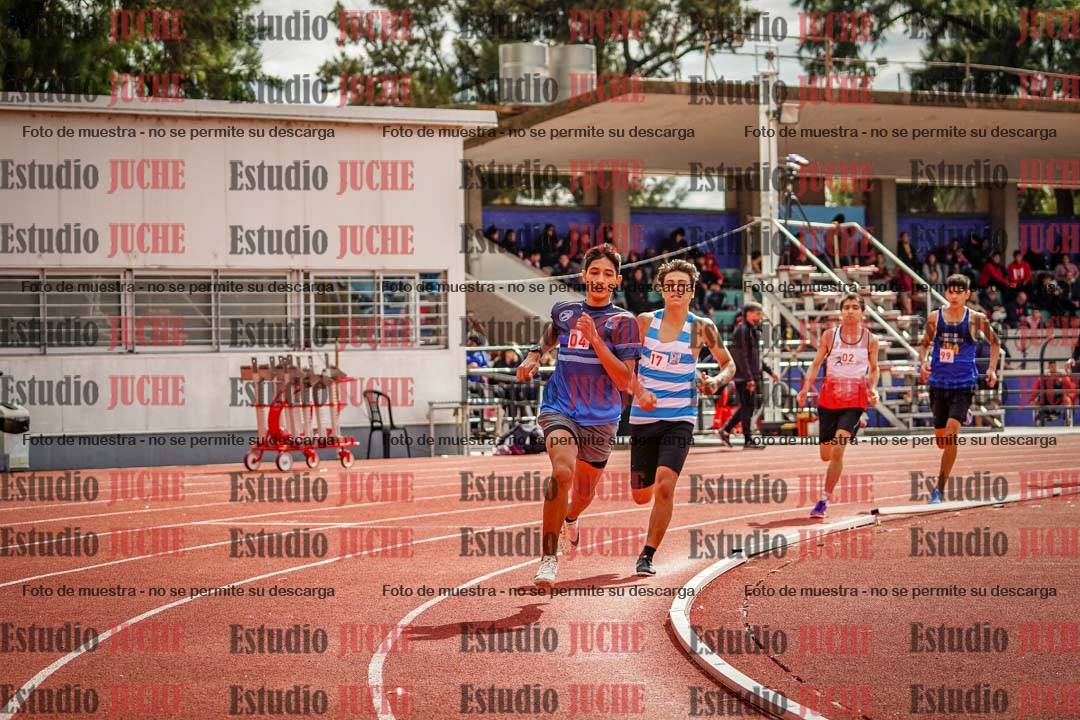 Fotos de los 600 m llanos de varones