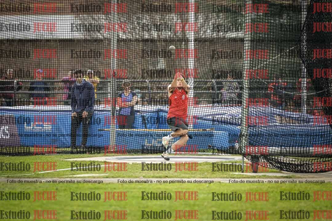 Fotos del lanzamiento de martillo de varones