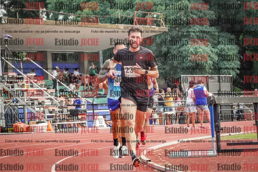 Fotos de los 3000 m llanos de varones