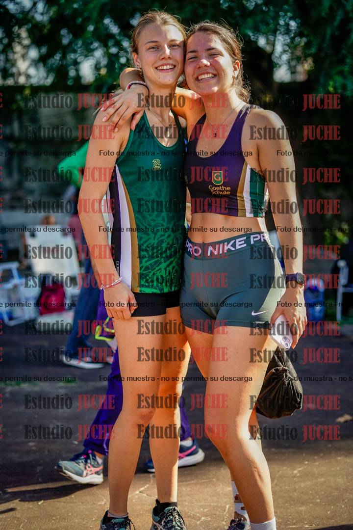 Fotos de algunos podios y extras