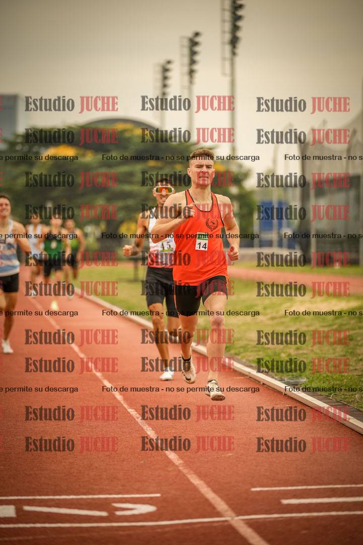 Fotos de los 800 m llanos de varones